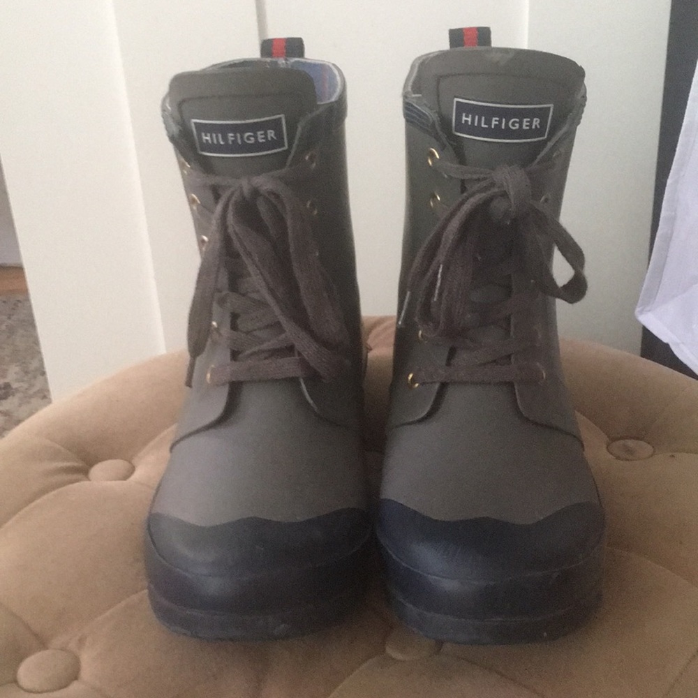 Tommy Hilfiger Women’s Rain Boots
